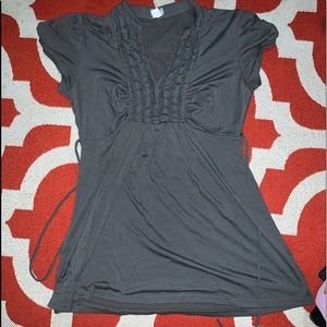 Grey tie maternity shirt